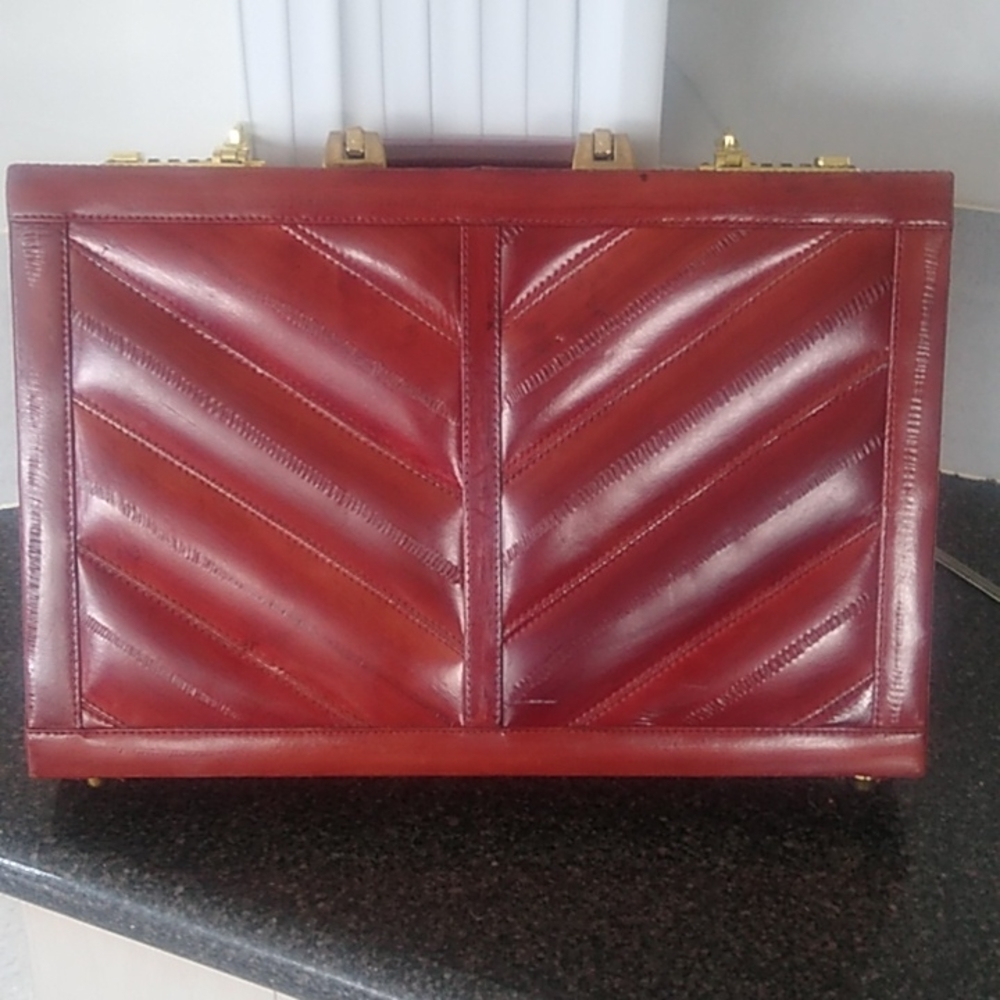 Eel briefcase Leather Brown Rustic Beautiful